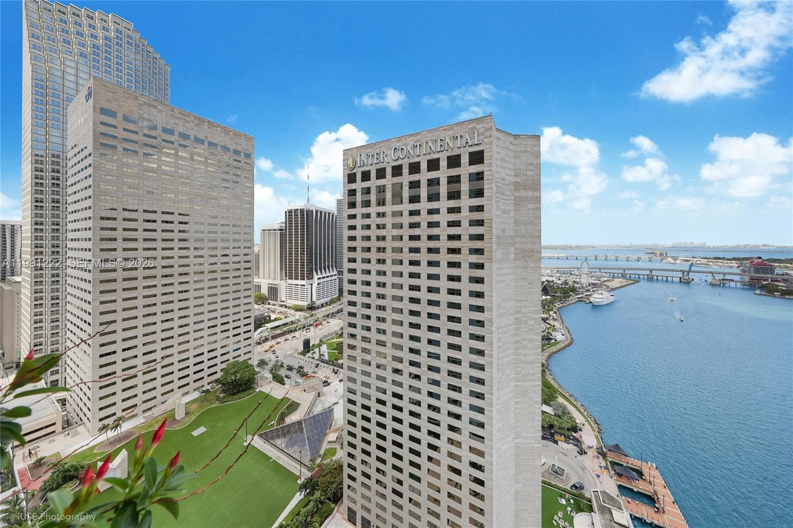 335 S Biscayne Blvd 3110 photo 4