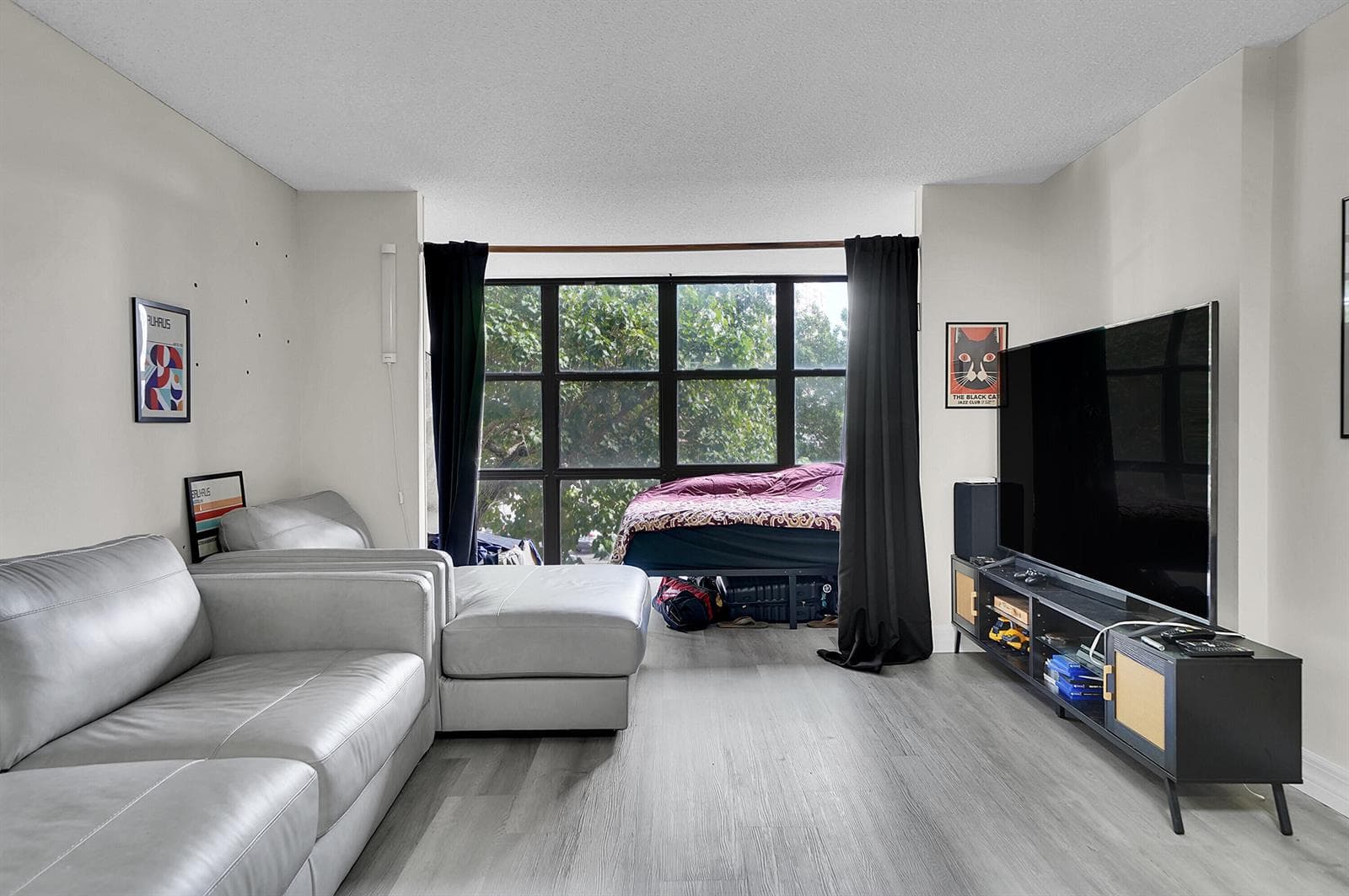 1000 Parkview Drive Unit 306 photo 20