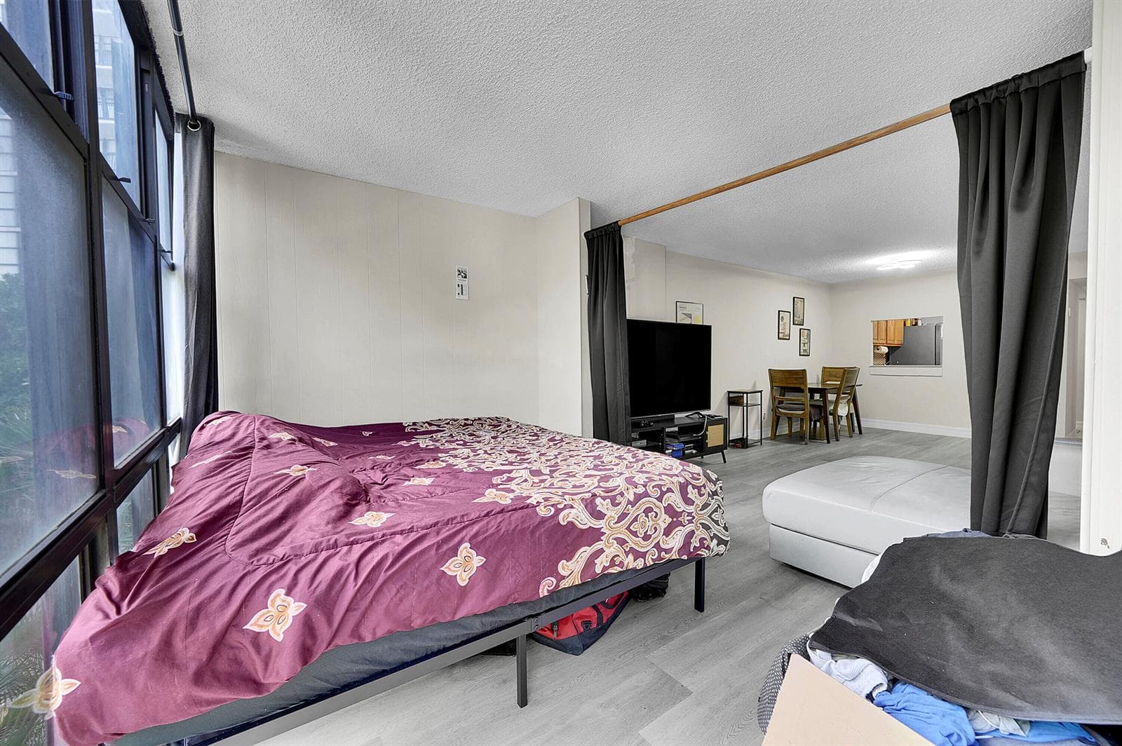 1000 Parkview Drive Unit 306 photo 24