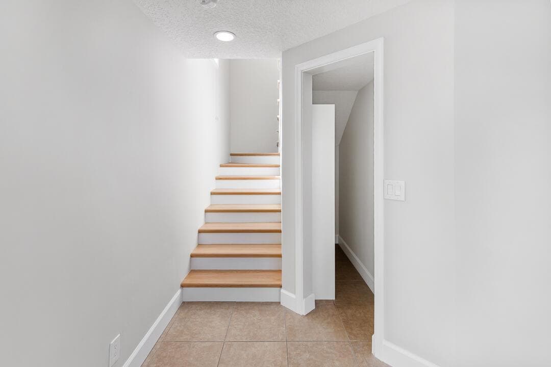 1060 Lake Shore Drive 201 photo 16