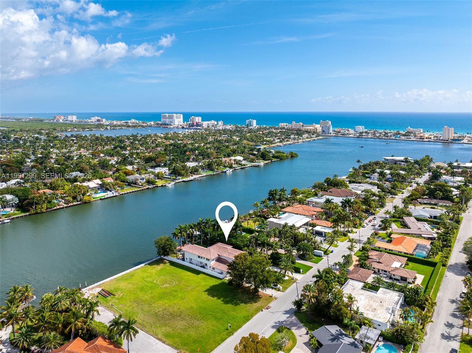 1047 Southlake Dr photo 5