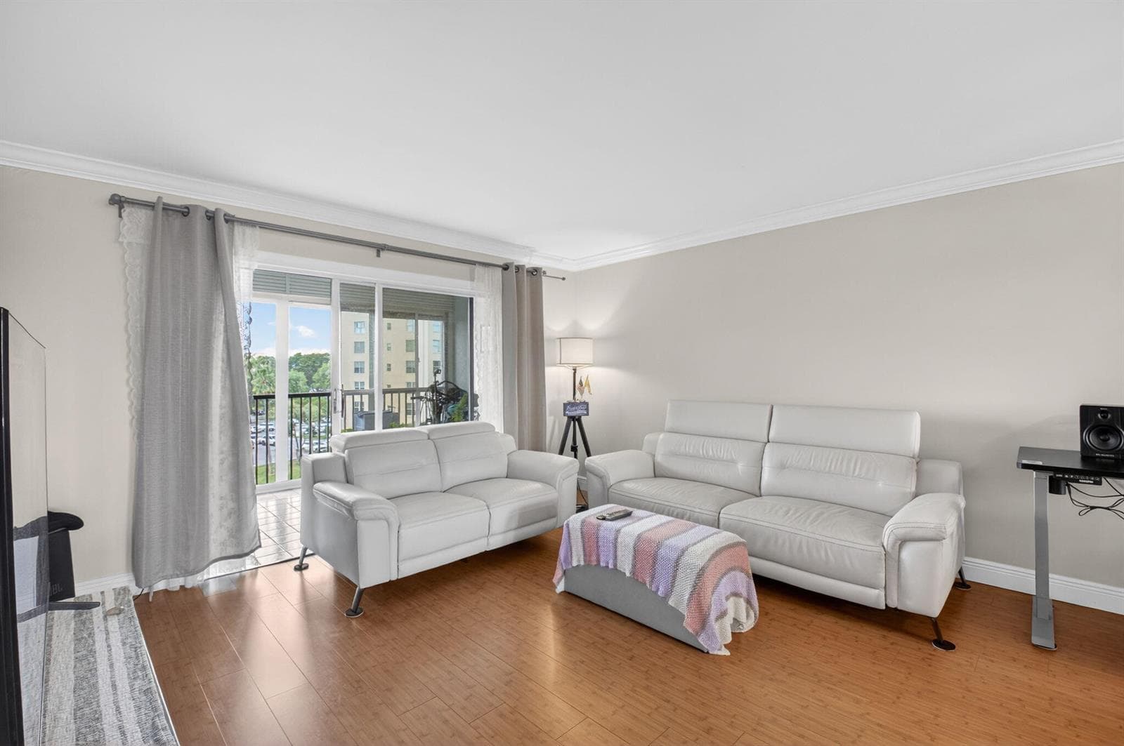 14475 Strathmore Lane 503 photo 7