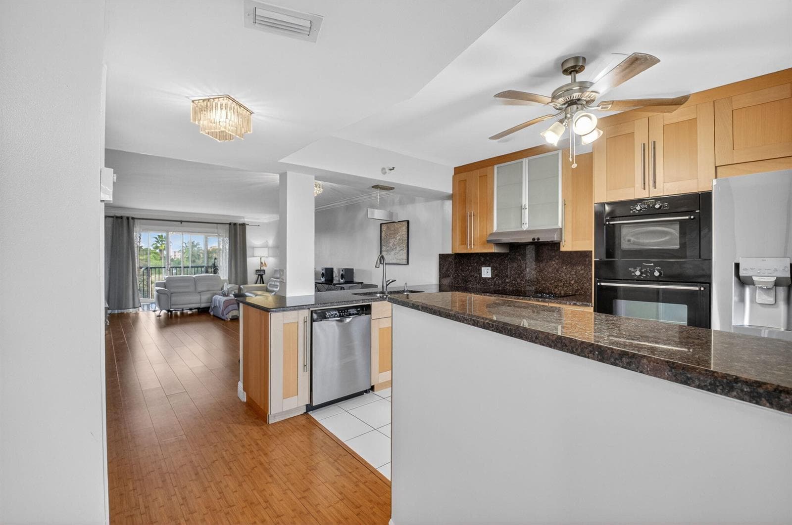 14475 Strathmore Lane 503 photo 4