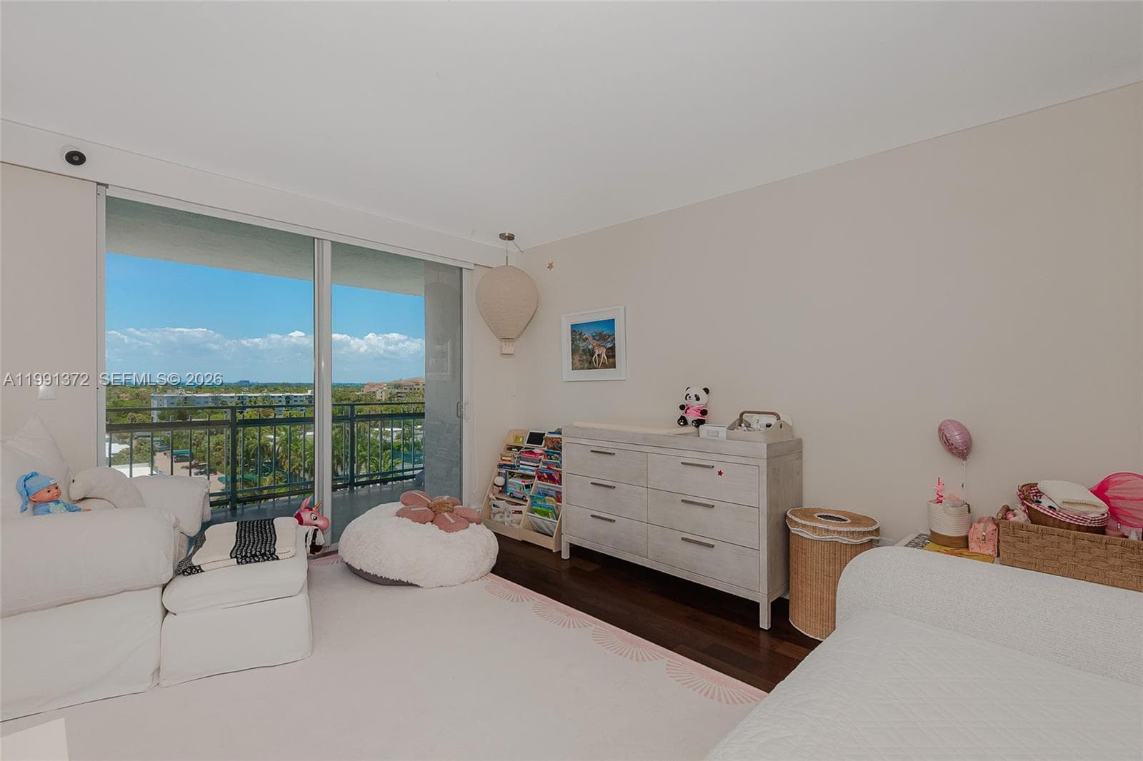 600 Grapetree Dr 9GN photo 23