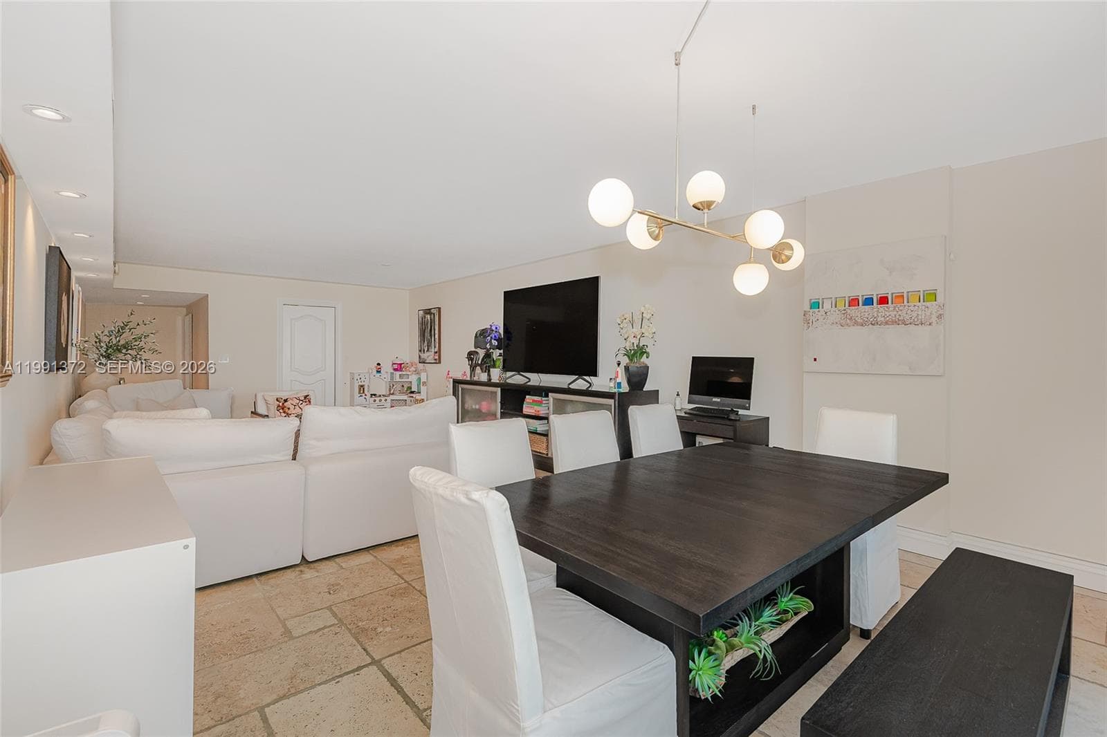 600 Grapetree Dr 9GN photo 6