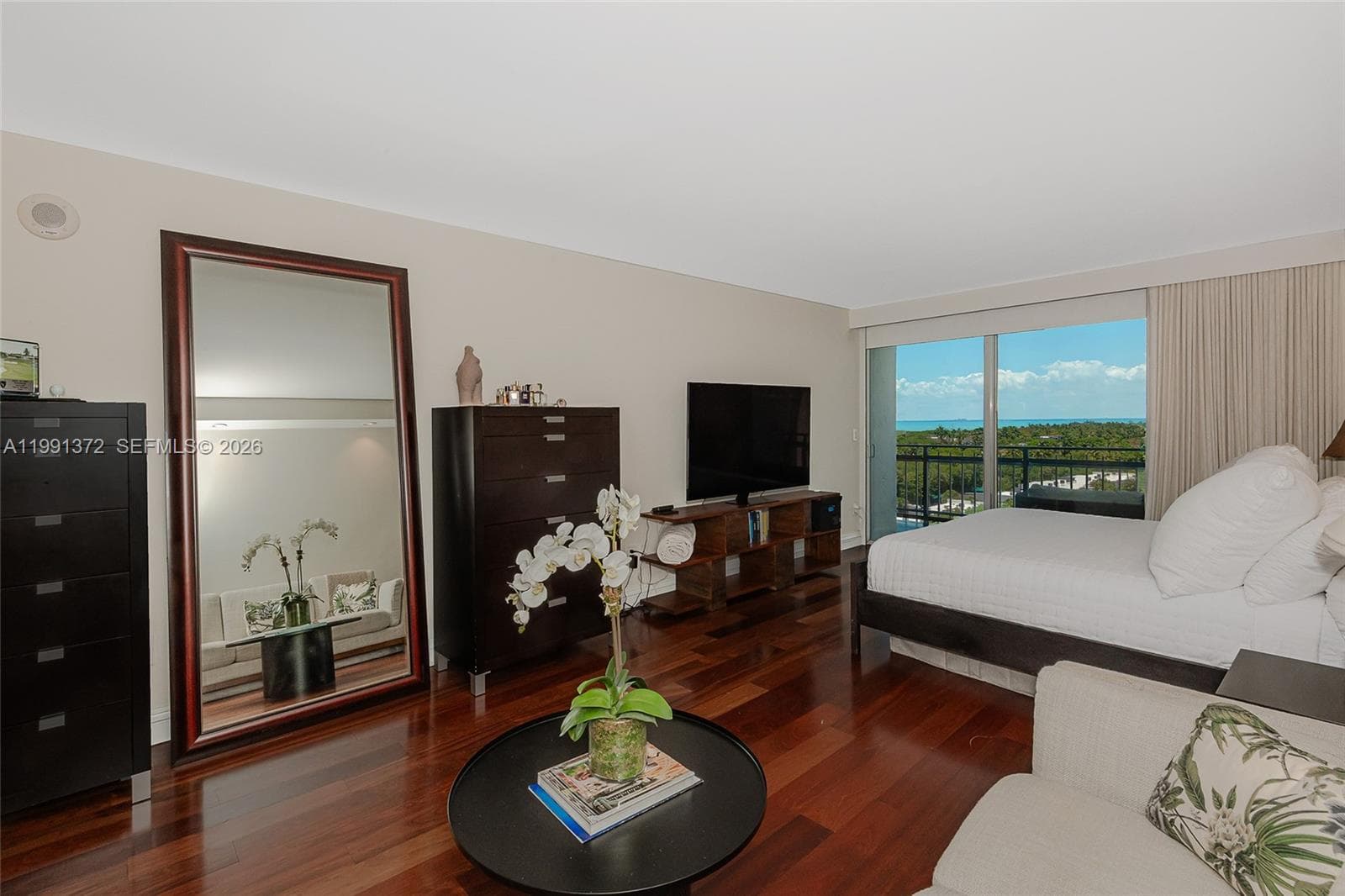 600 Grapetree Dr 9GN photo 16