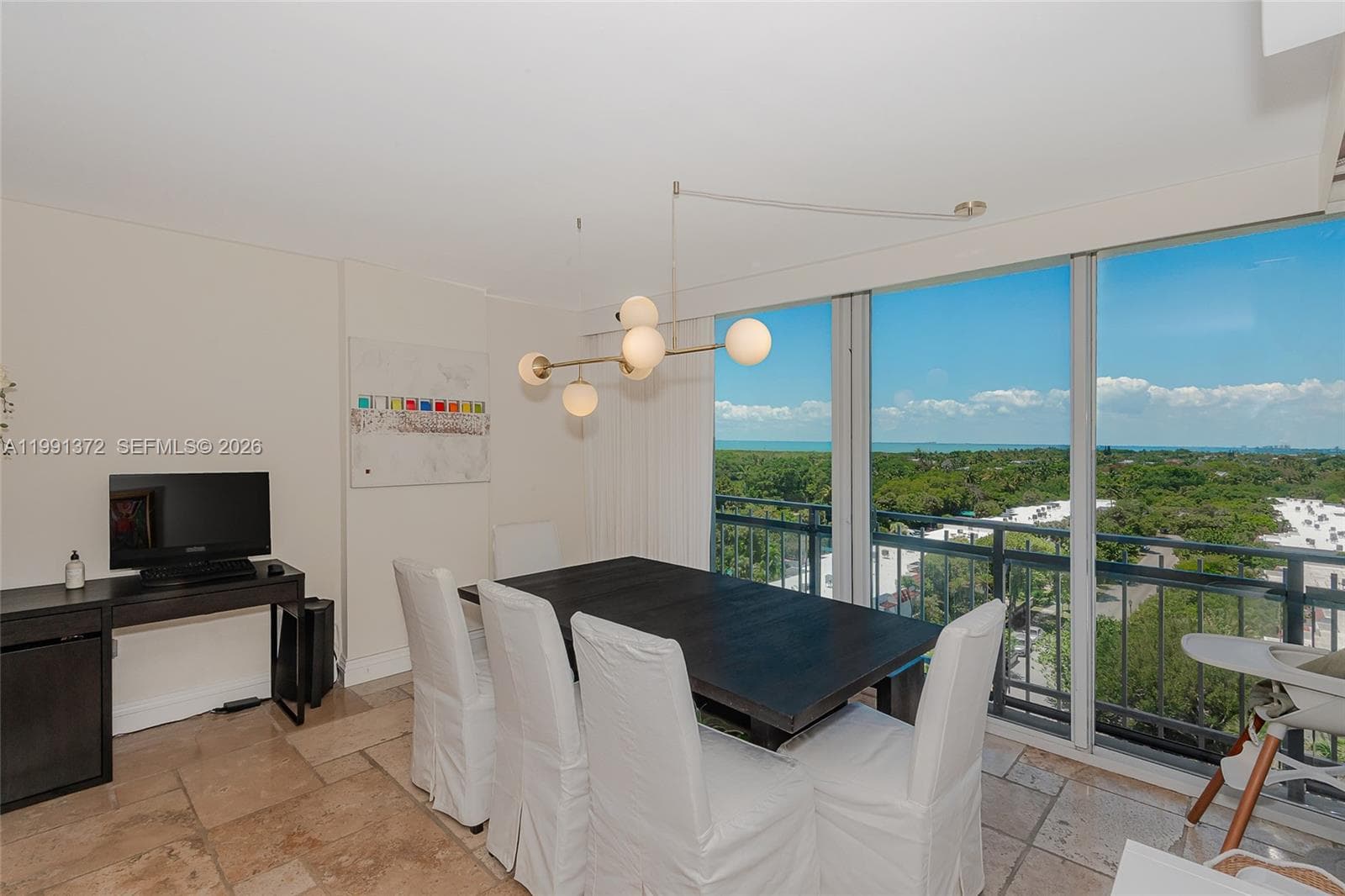600 Grapetree Dr 9GN photo 5