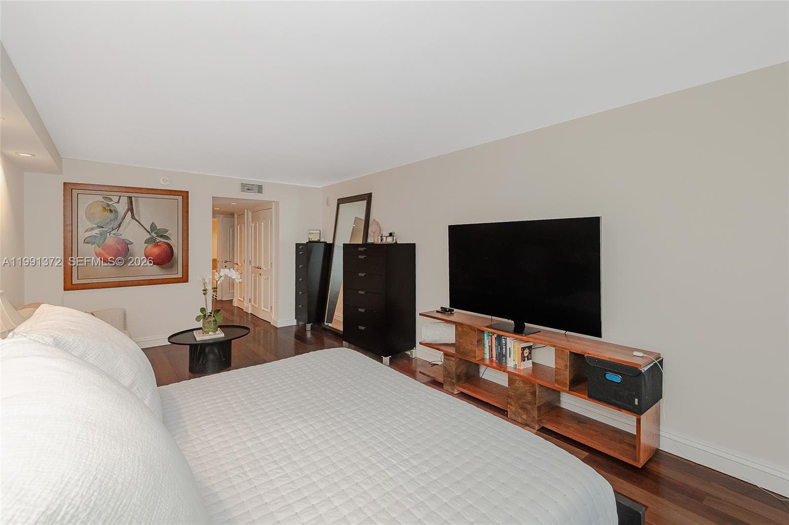 600 Grapetree Dr 9GN photo 18
