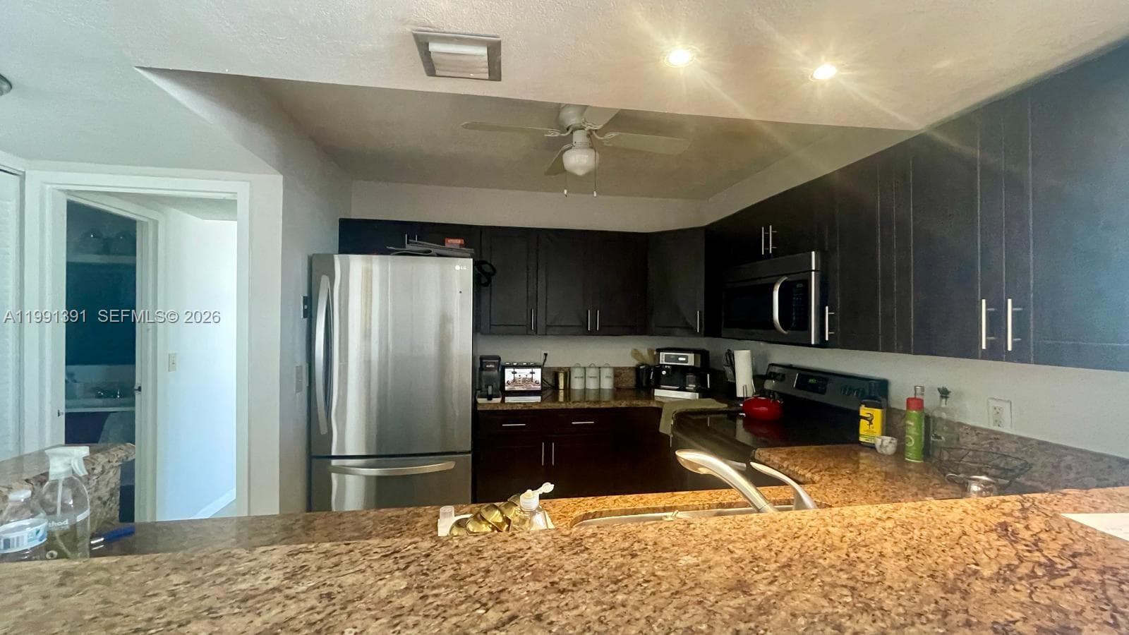 2017 OCEAN DR 405W photo 5
