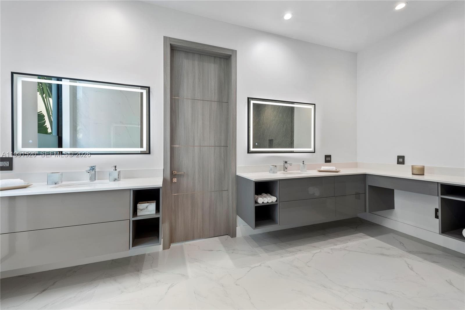 775 77th Ter photo 23