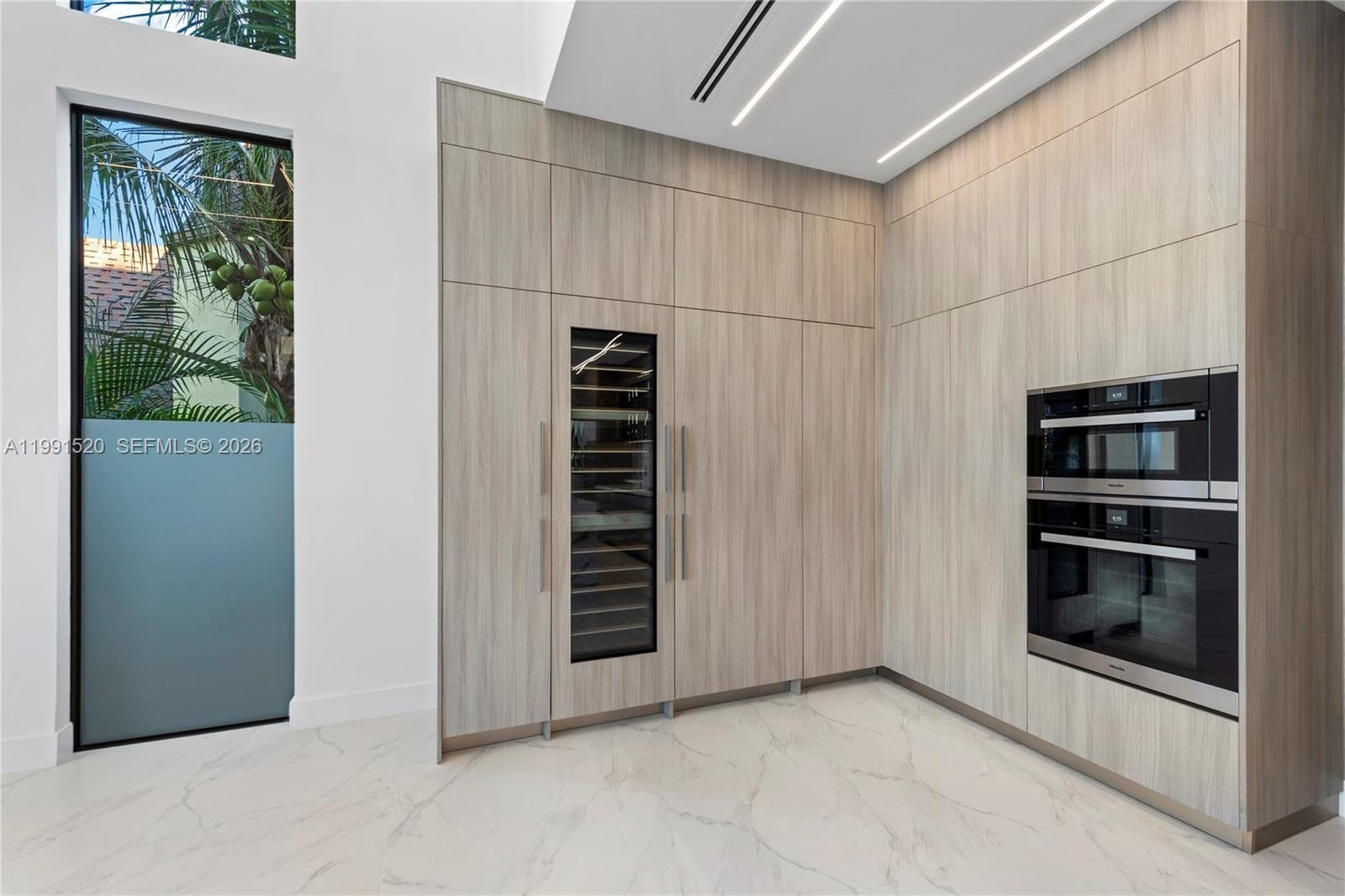 775 77th Ter photo 13