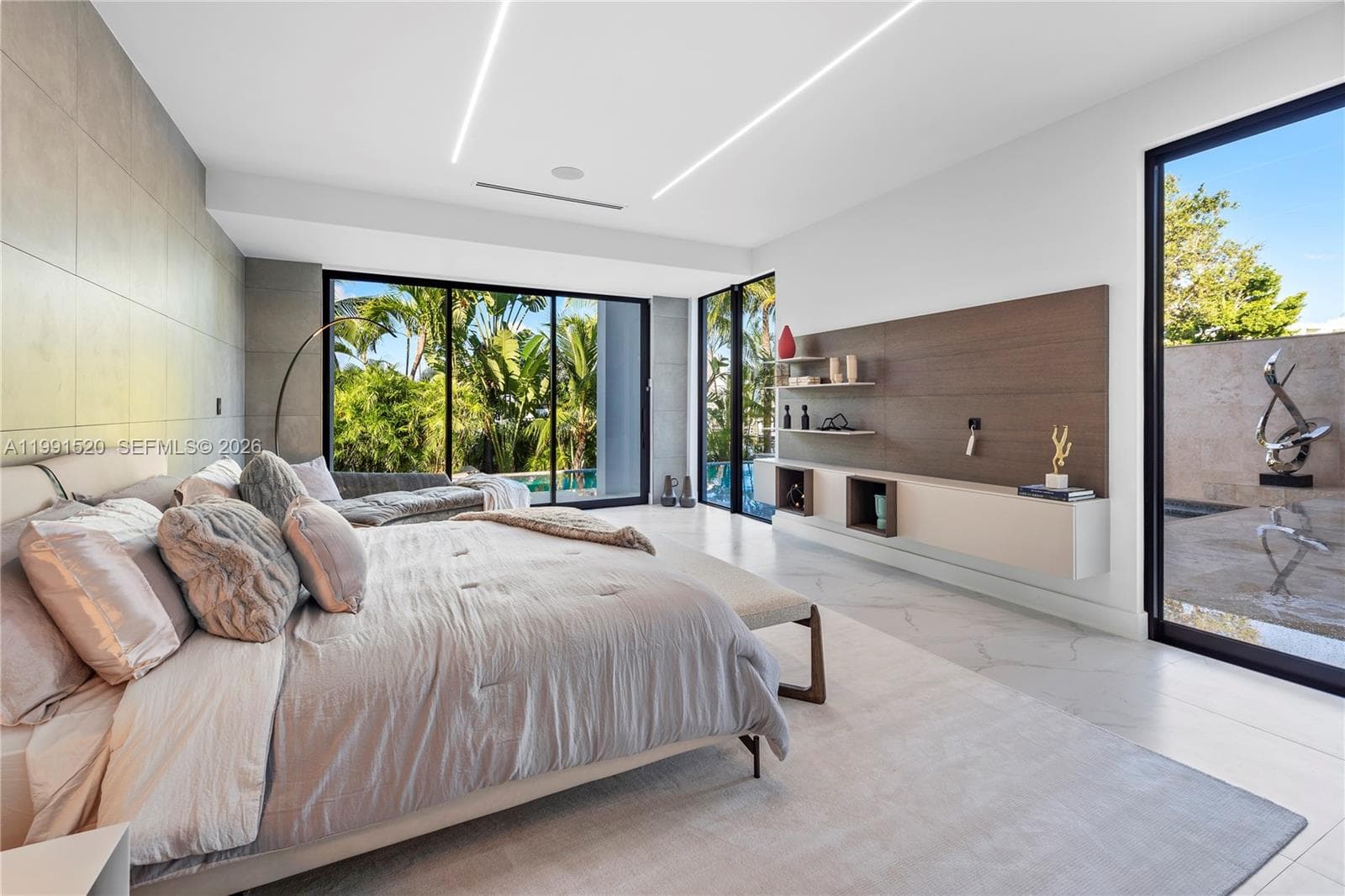 775 77th Ter photo 17