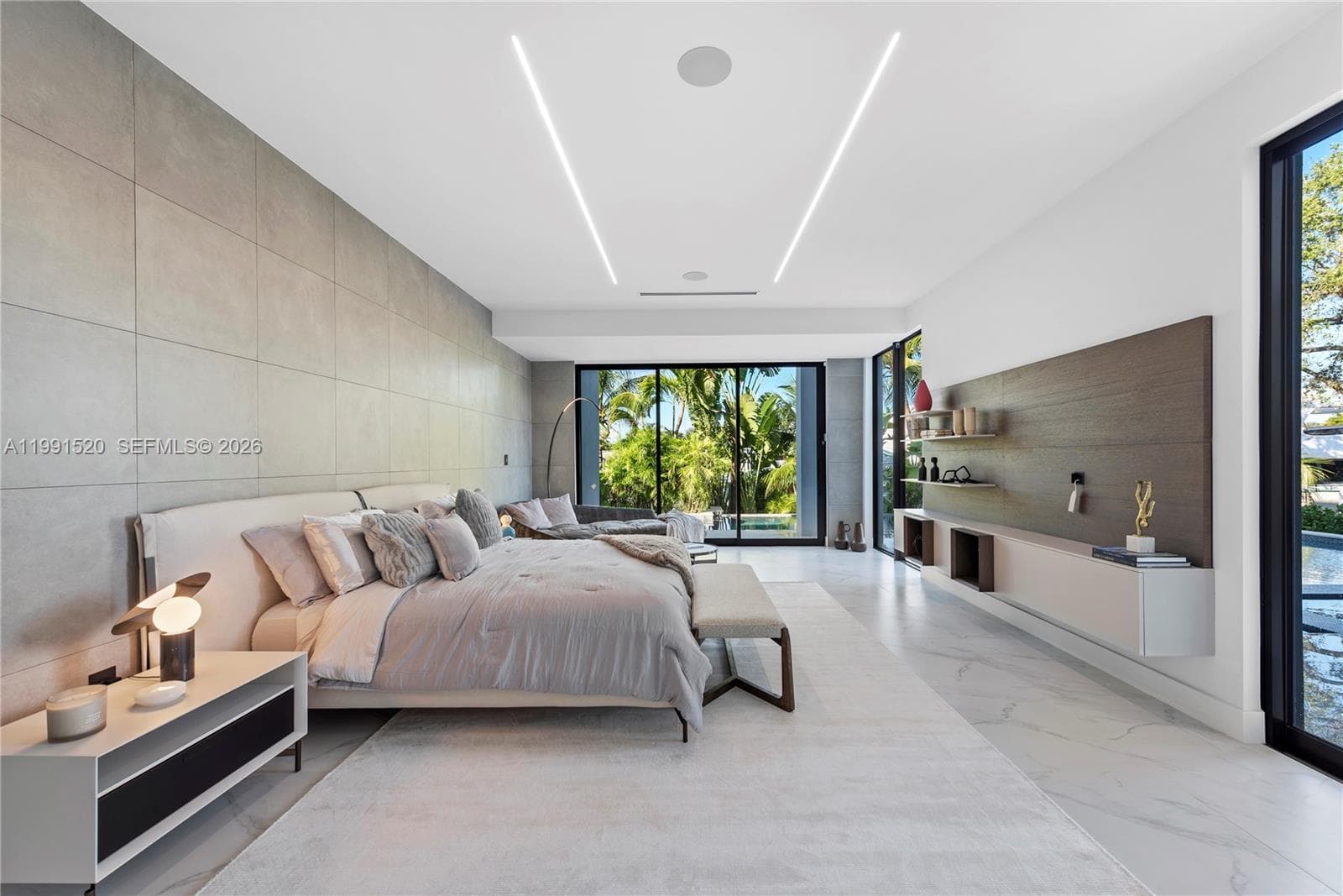 775 77th Ter photo 16