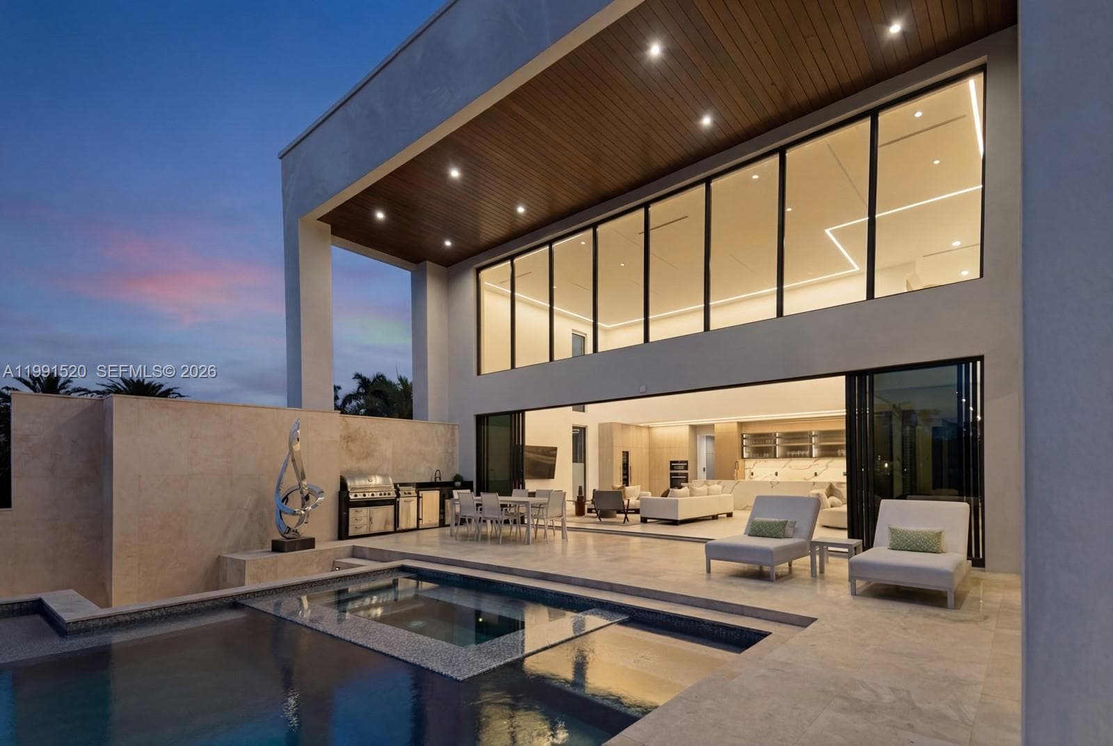 775 77th Ter photo 1