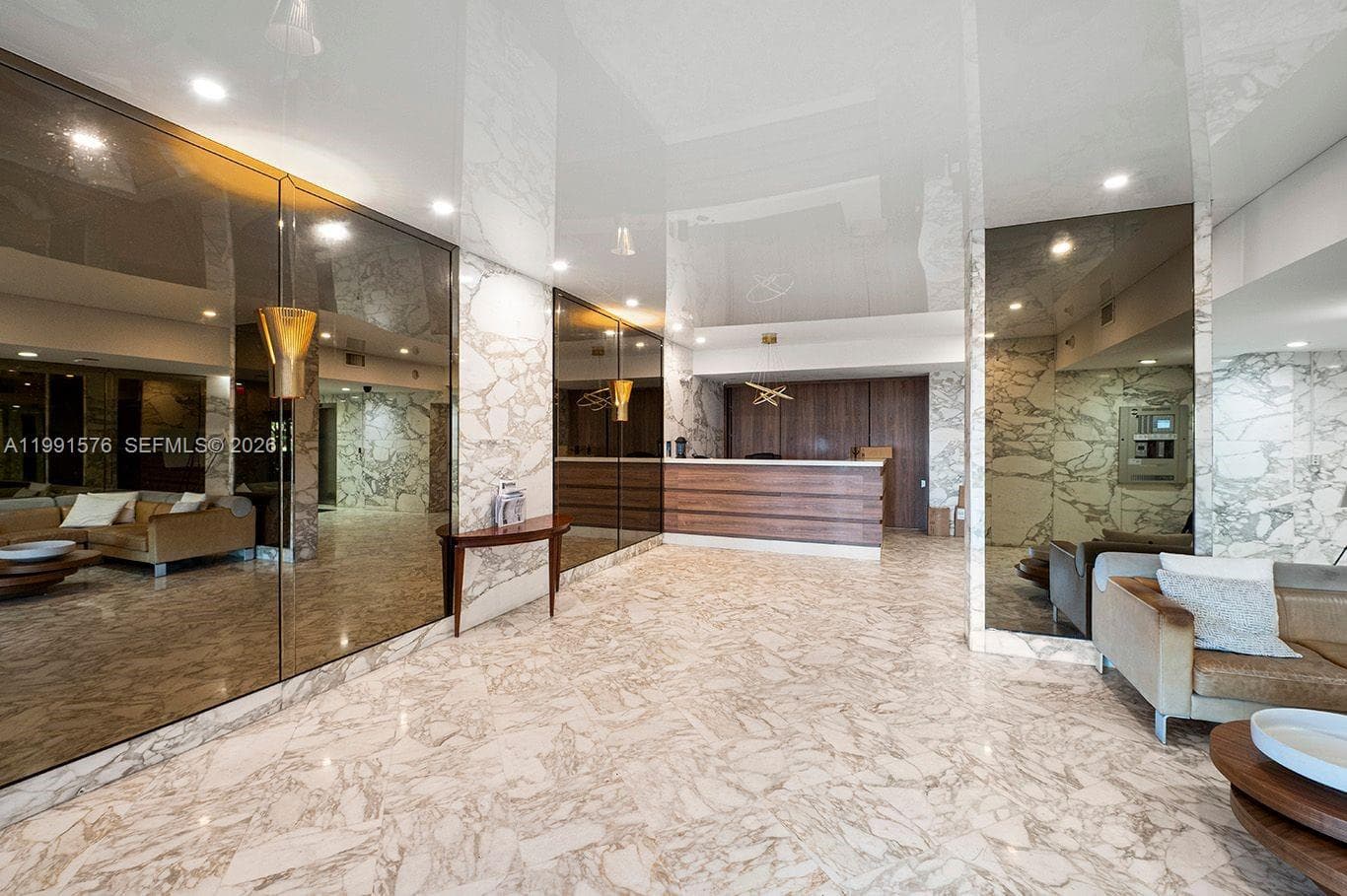 7135 Collins Ave 625 photo 3