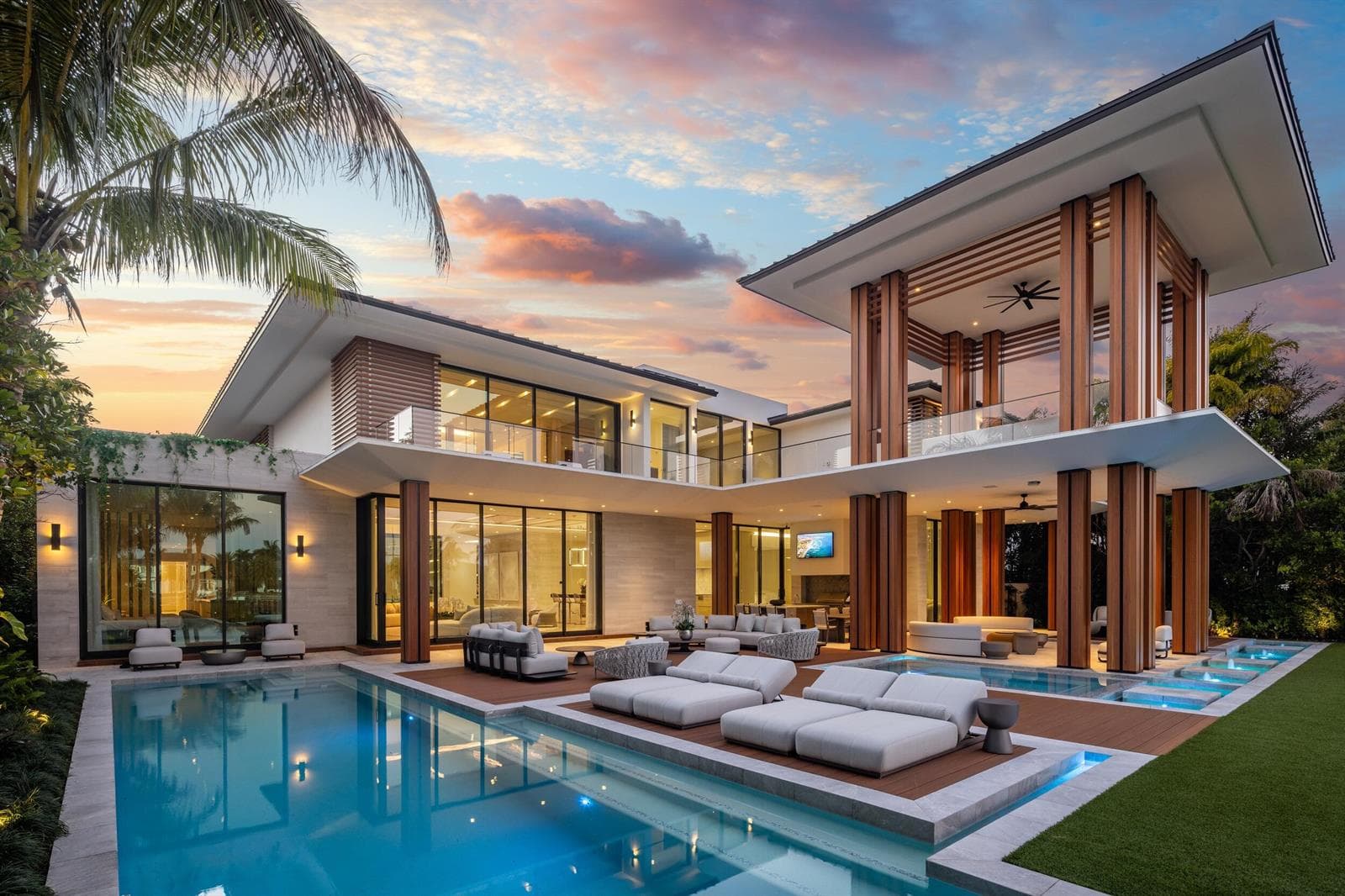2415 Casas De Marbella Drive 1