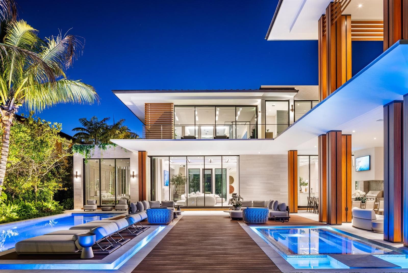 2415 Casas De Marbella Drive 4