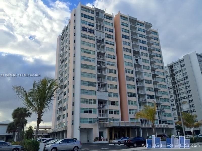 1400 S Ocean Dr 1004 photo 1