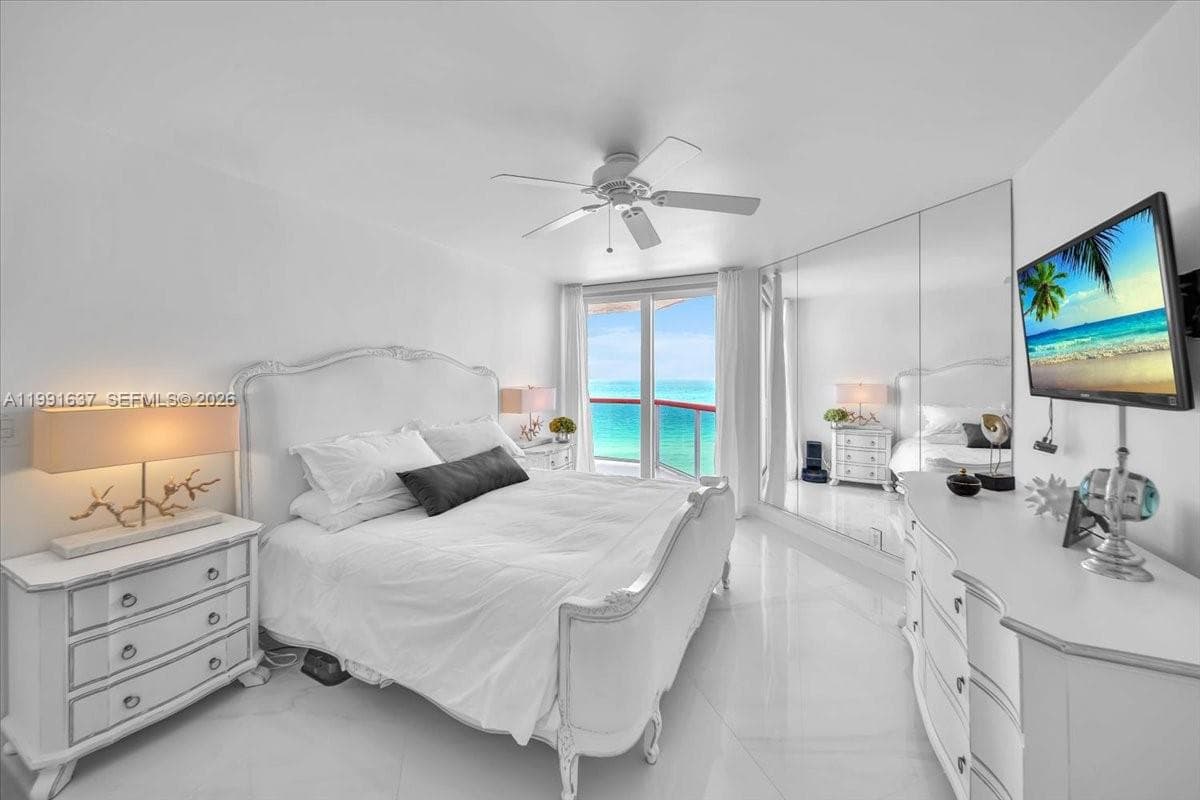 6767 Collins Ave 1110 photo 18
