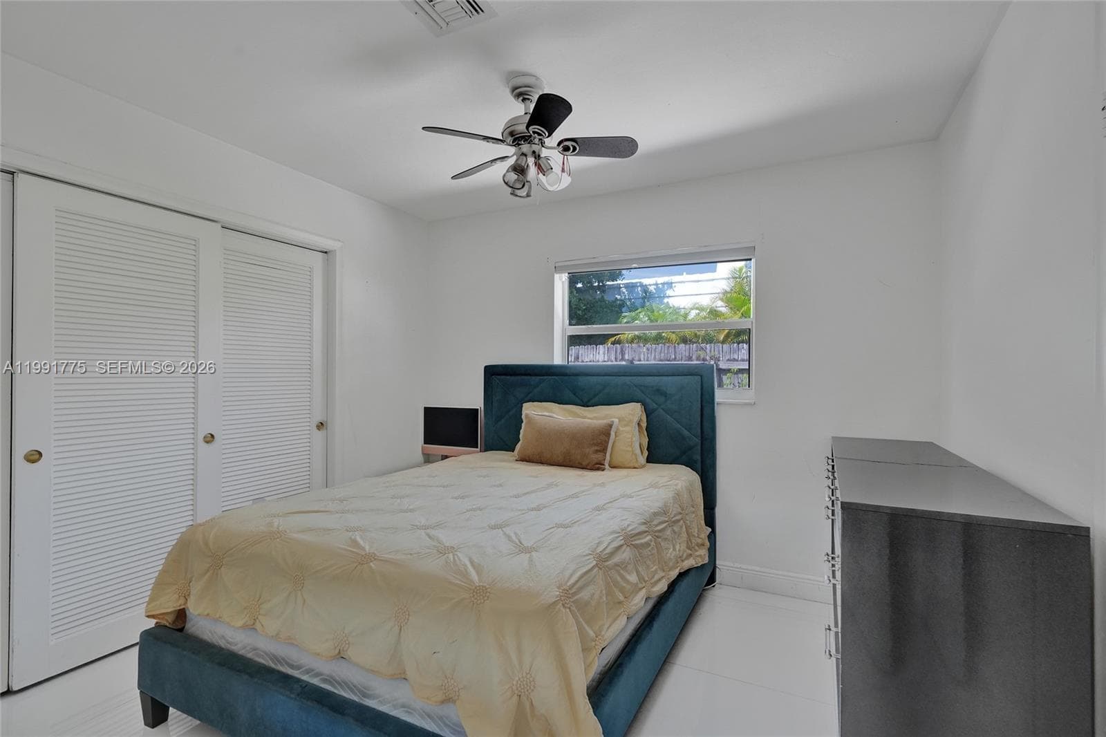 4100 Bayview Dr photo 16