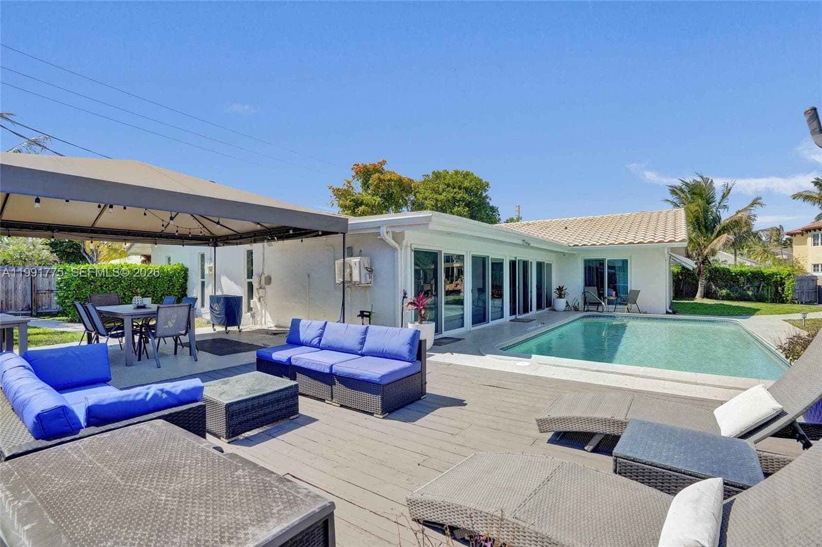 4100 Bayview Dr photo 7