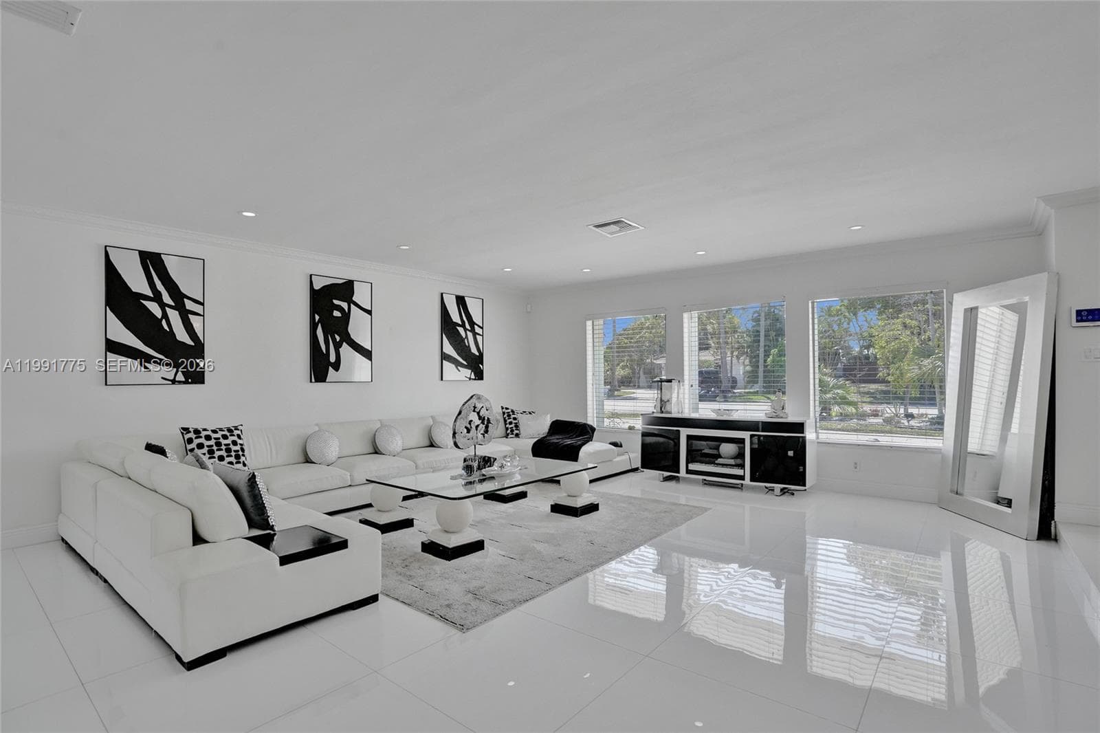 4100 Bayview Dr photo 5