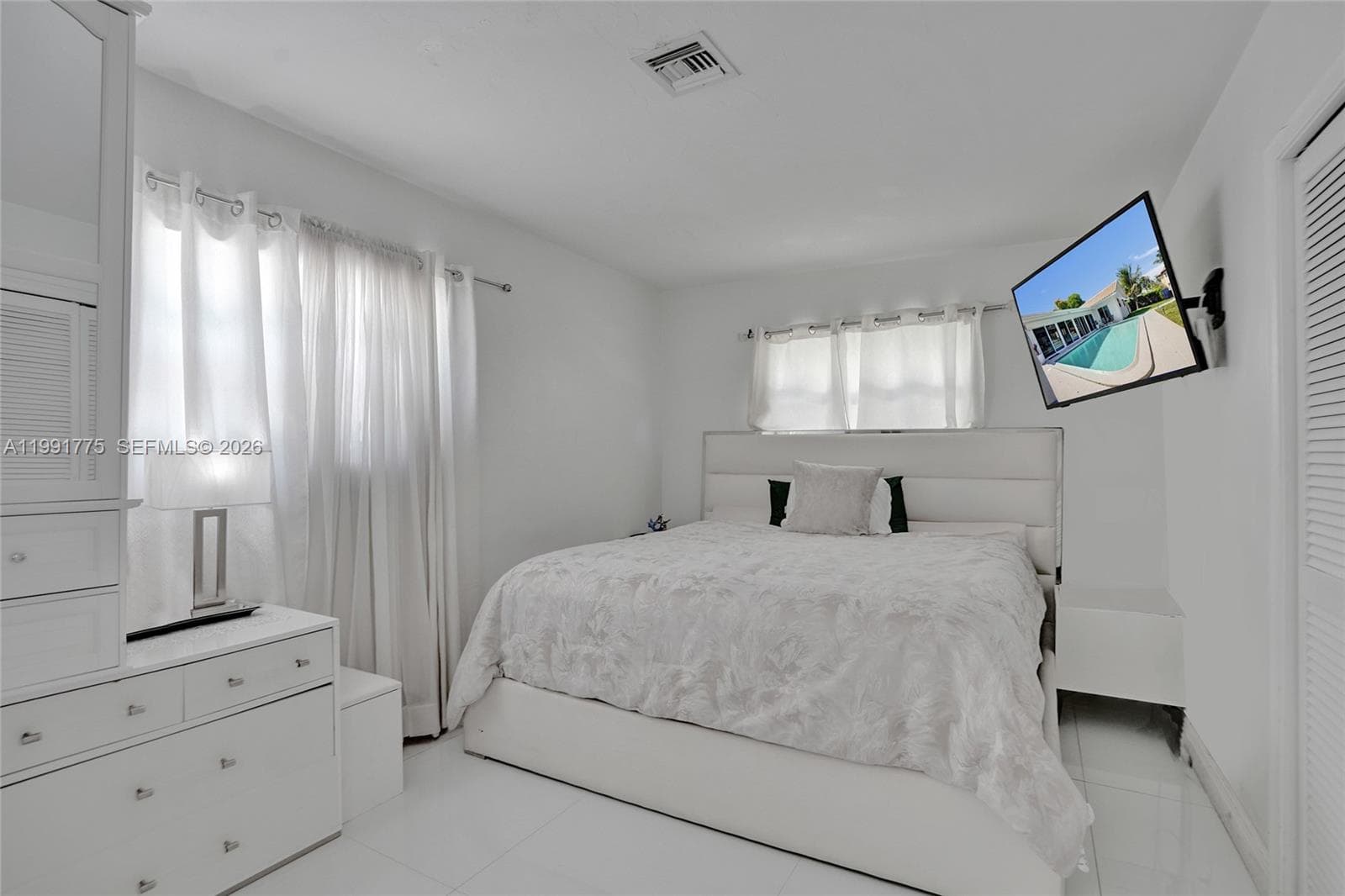 4100 Bayview Dr photo 24