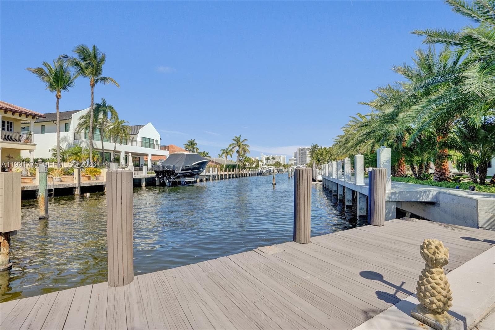 4100 Bayview Dr photo 18