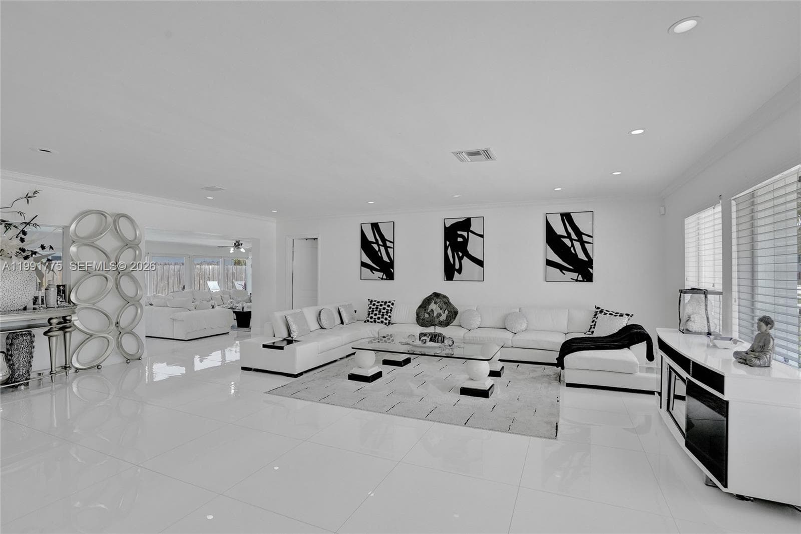 4100 Bayview Dr photo 4