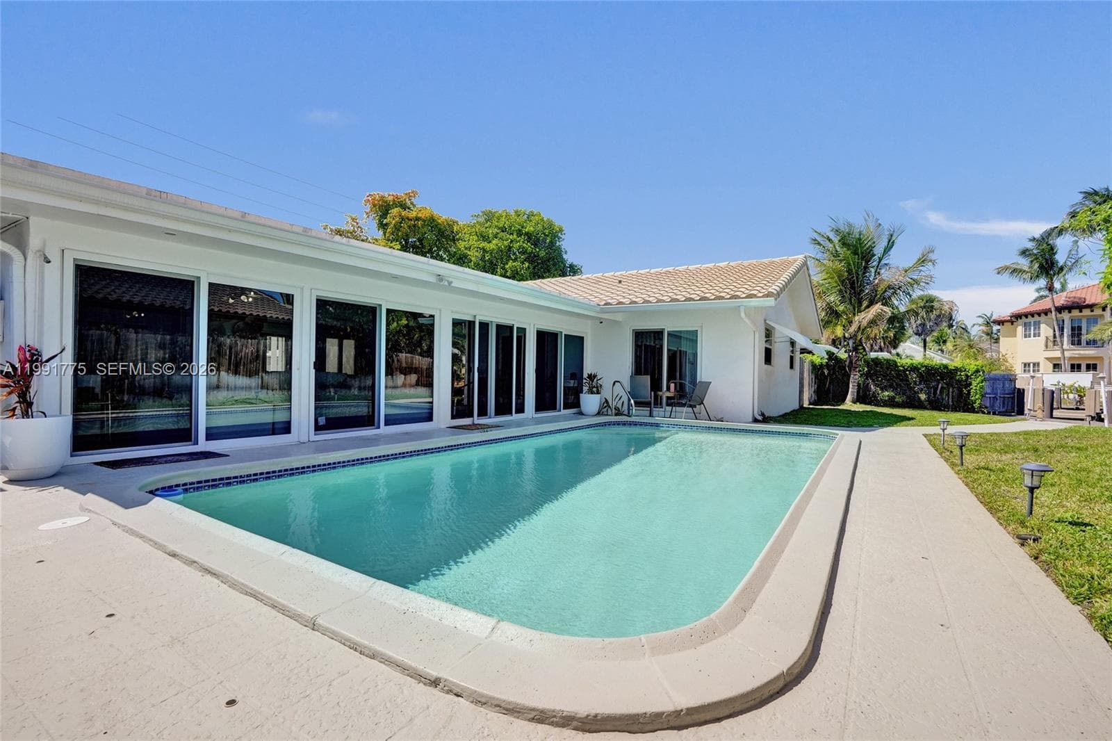 4100 Bayview Dr photo 8