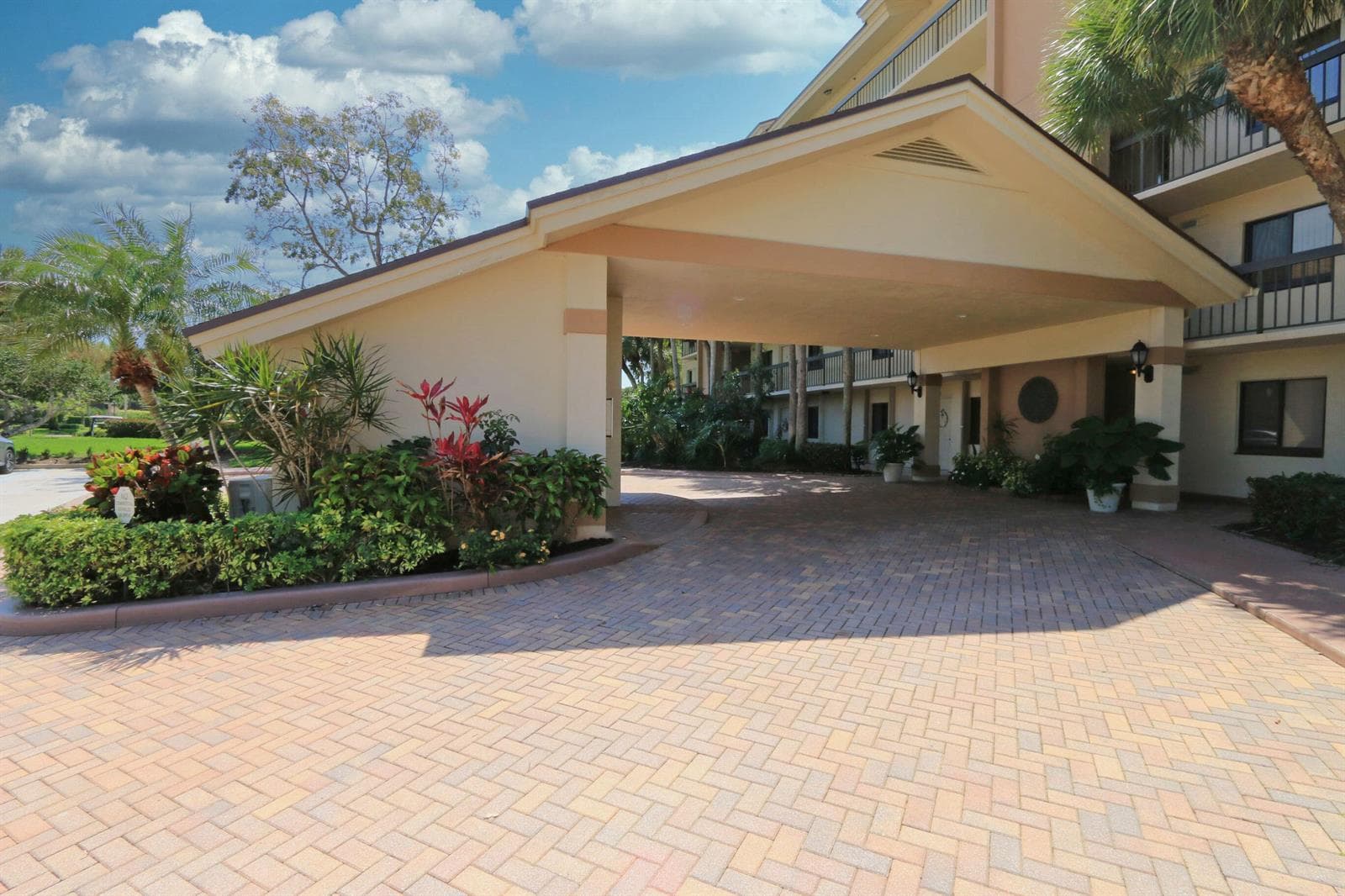 1501 Marina Isle Way 501 photo 7