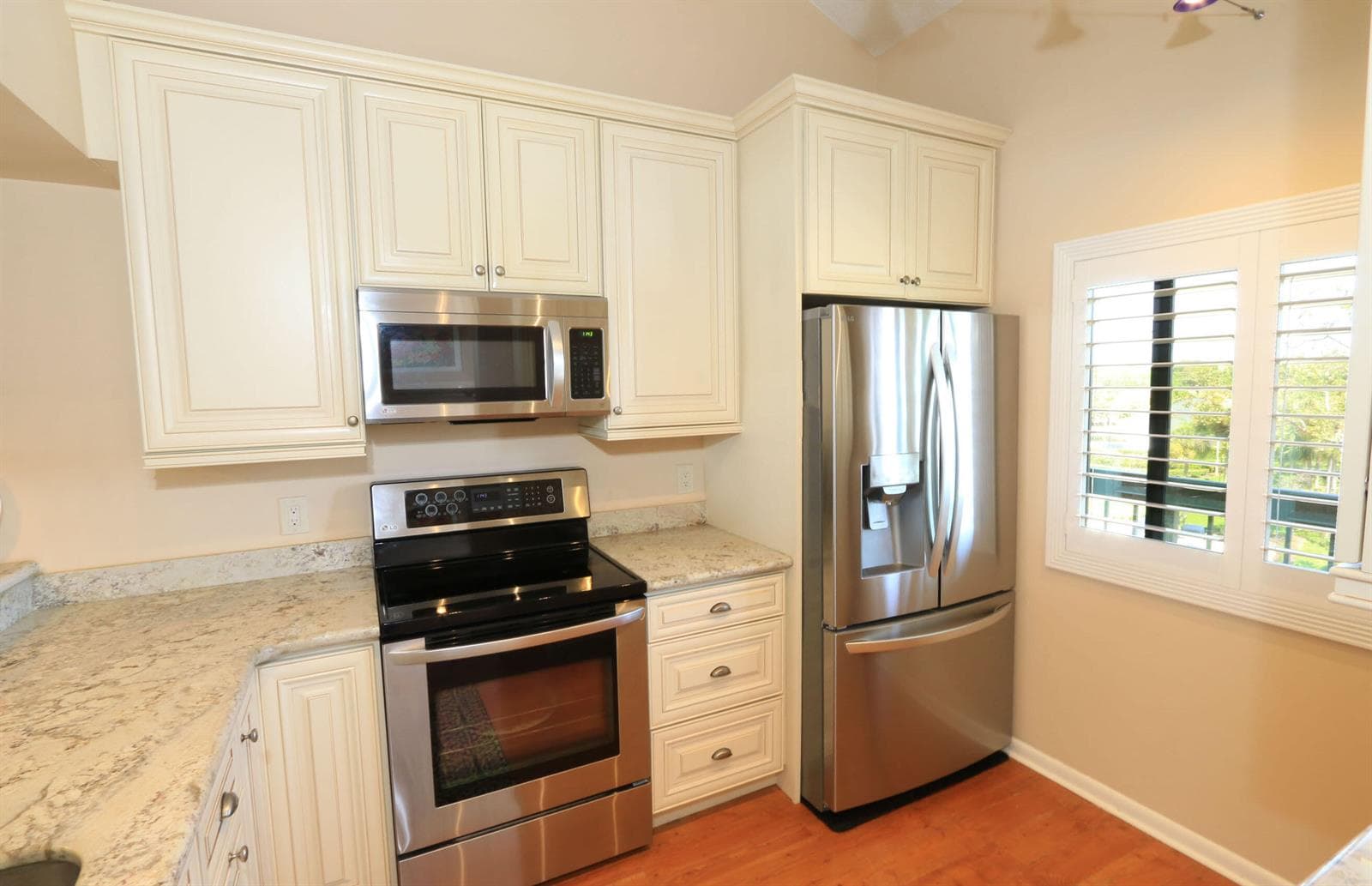 1501 Marina Isle Way 501 photo 19