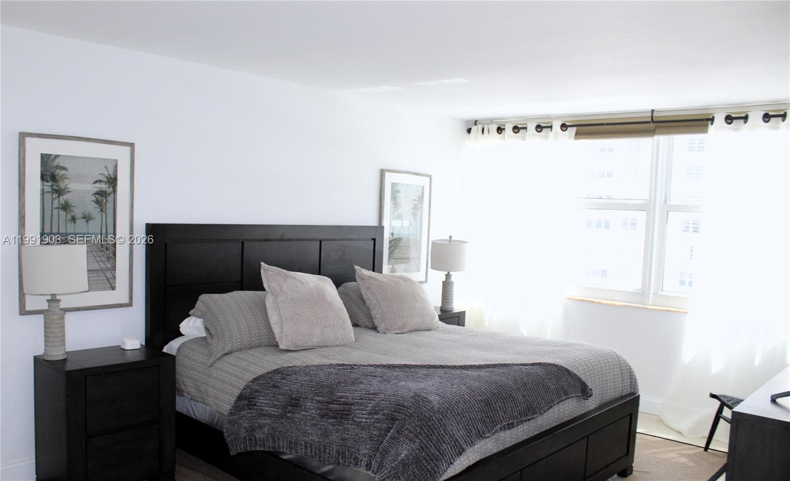 2030 Ocean Dr 821 photo 24