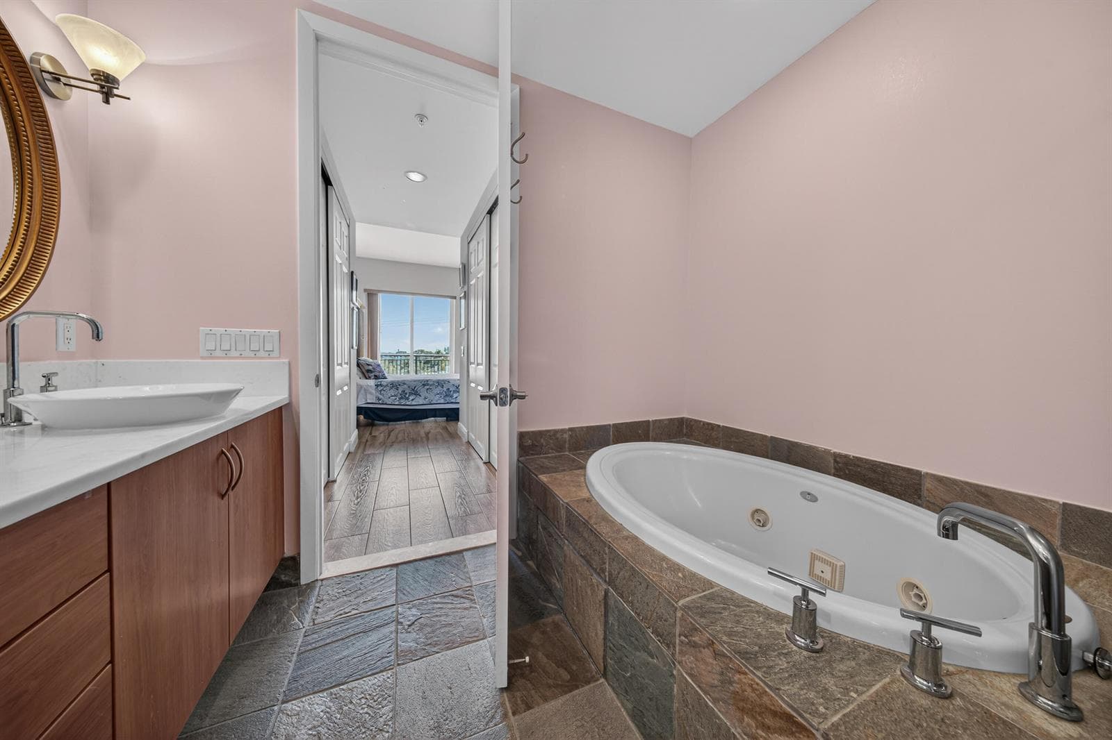 2631 NE 14th Avenue 406 photo 19