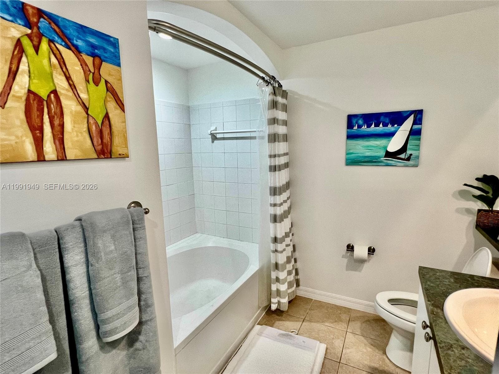 9172 Collins Ave 305 photo 10