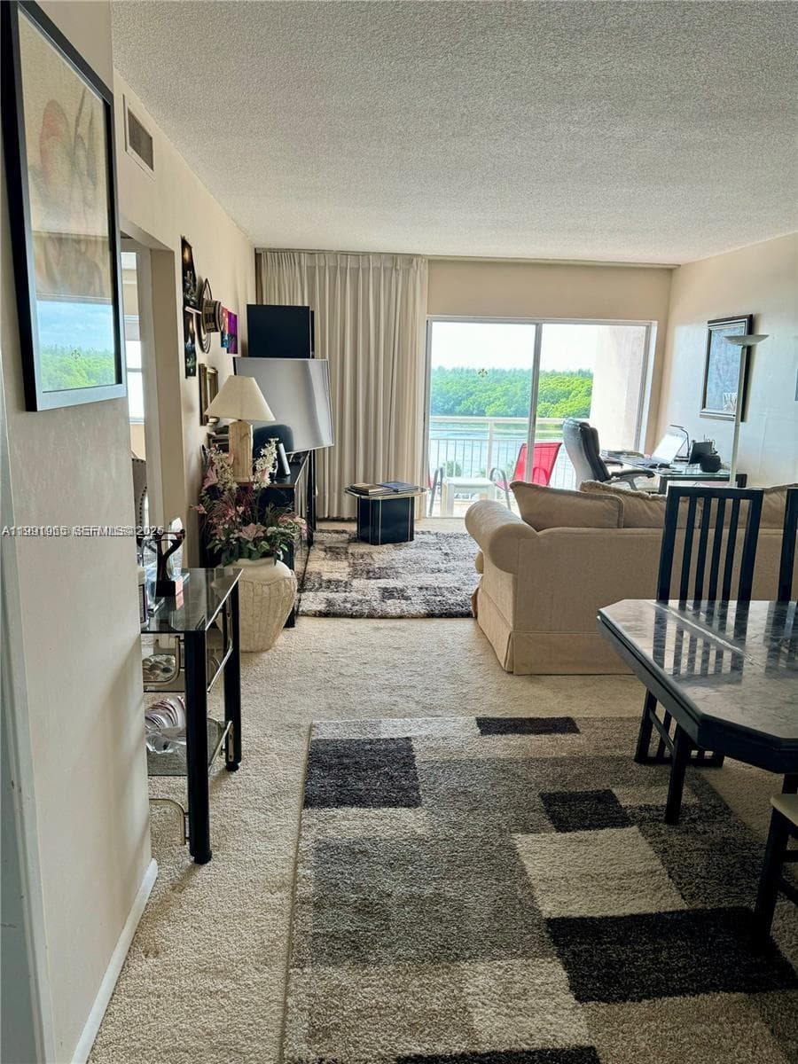 400 Kings Point Dr 609 photo 10