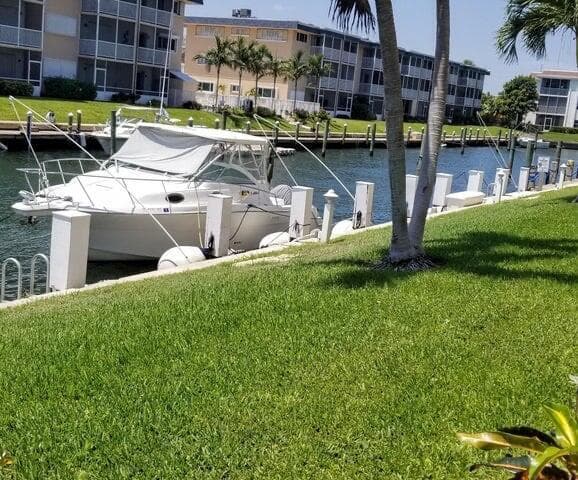 110 Shore Court 111b photo 2