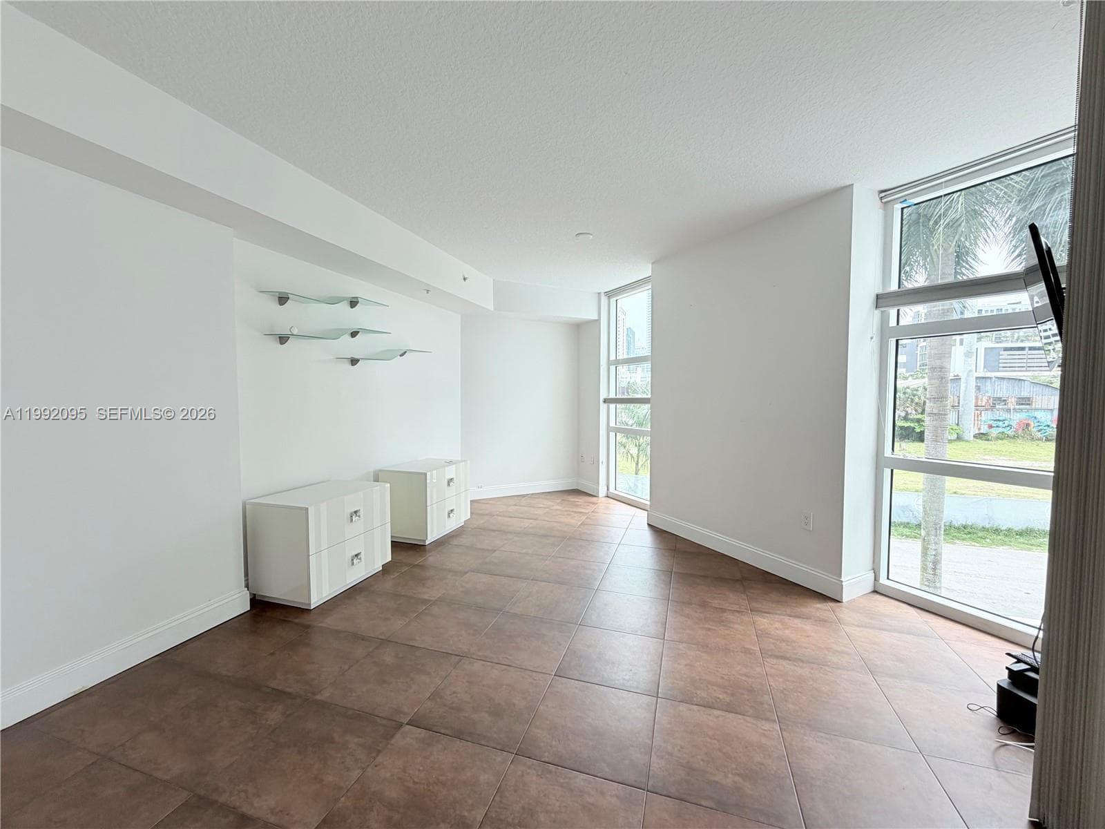 401 4th Ave 203 photo 5