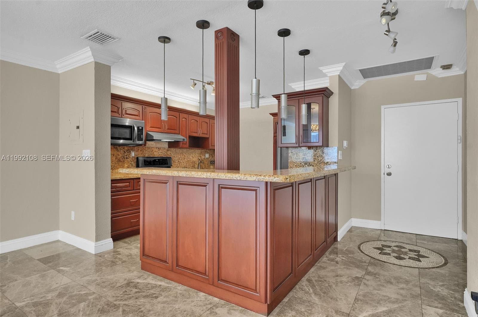 5401 Collins Ave 1514 photo 23