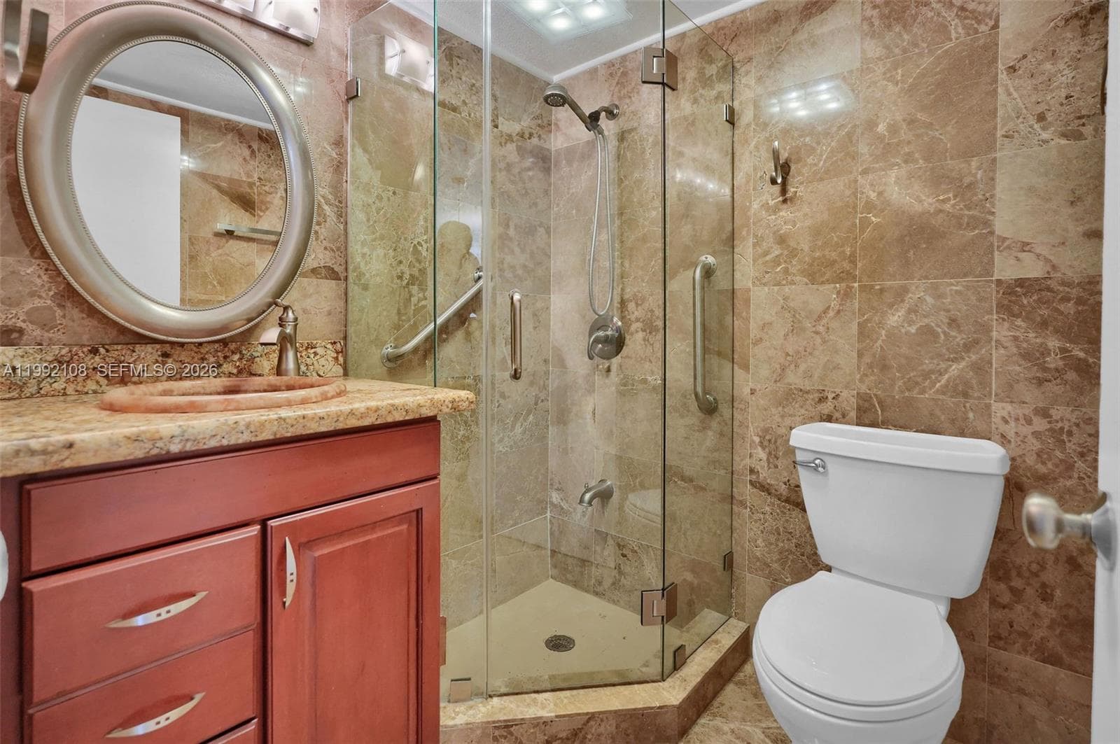 5401 Collins Ave 1514 photo 25