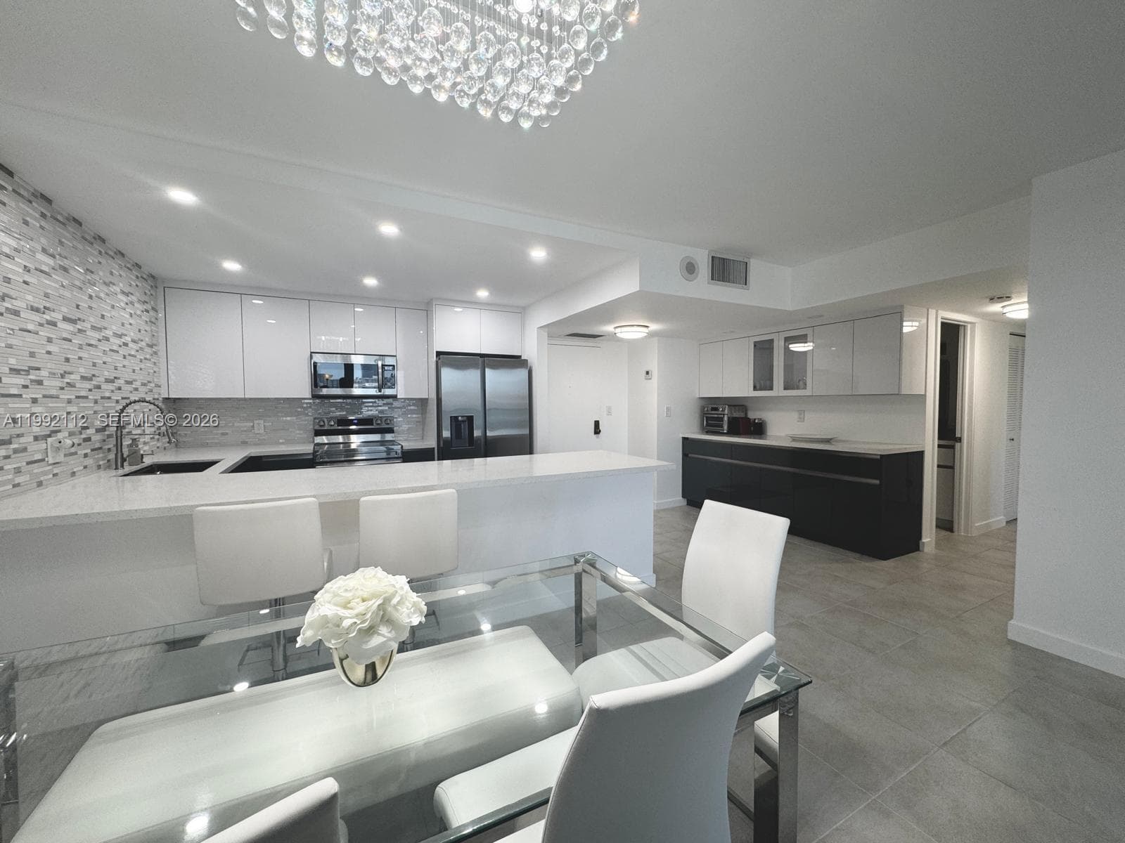 3800 Ocean Dr 1710 photo 6