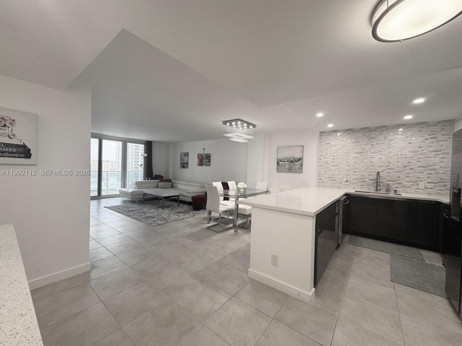 3800 Ocean Dr 1710 photo 4