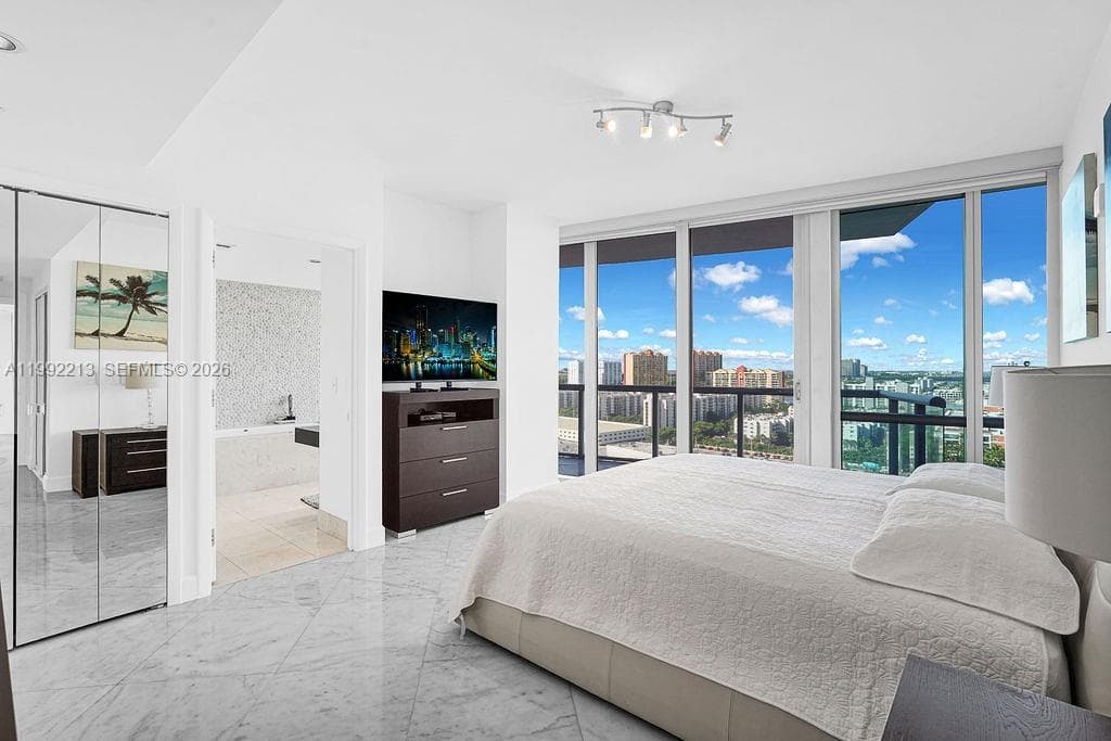 17121 Collins Ave 1808 photo 22