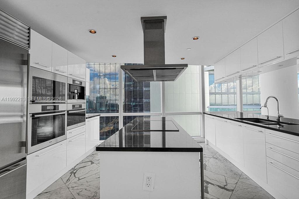 17121 Collins Ave 1808 photo 8
