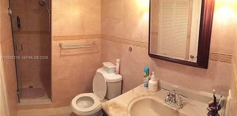 1865 Ocean Dr 2B photo 15