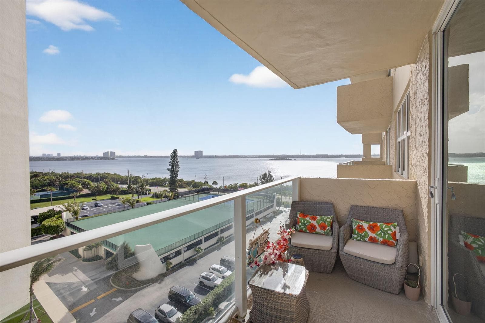 5440 N Ocean Drive 805 photo 22