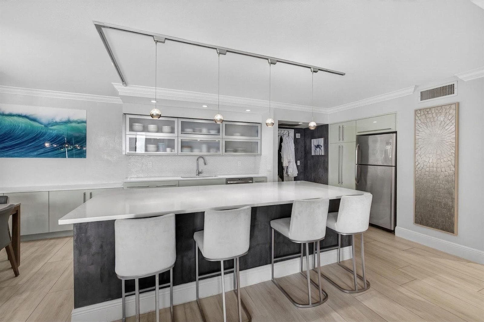 5440 N Ocean Drive 805 photo 7