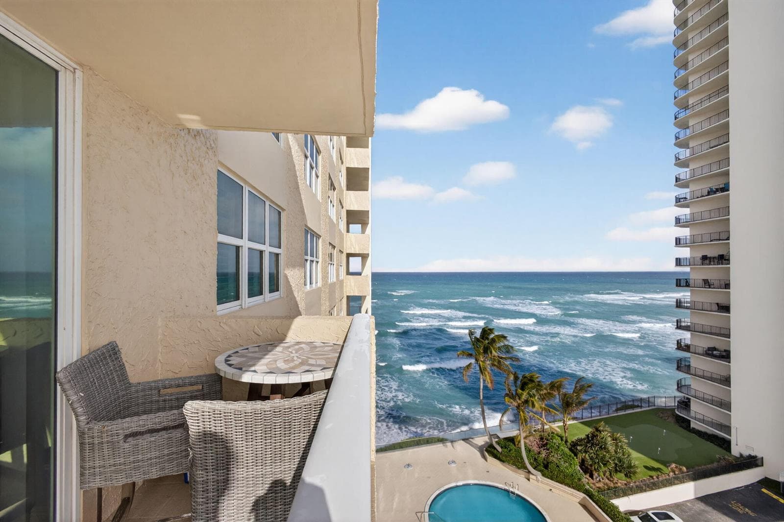 5440 N Ocean Drive 805 photo 24