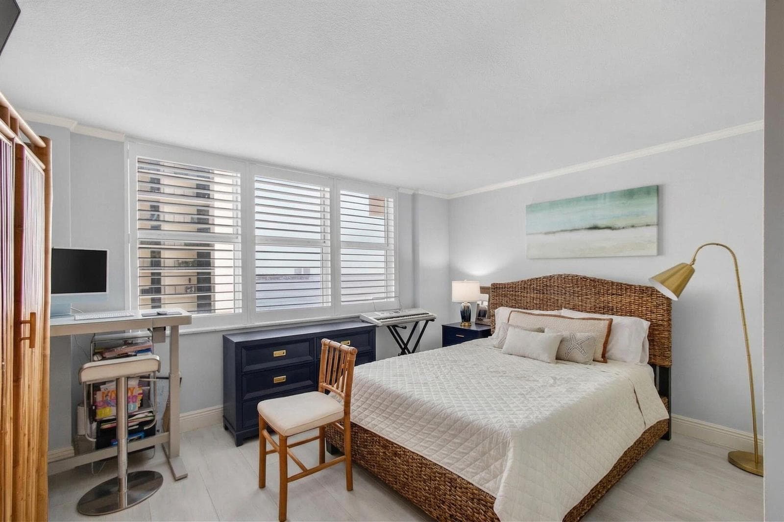 5440 N Ocean Drive 805 photo 11