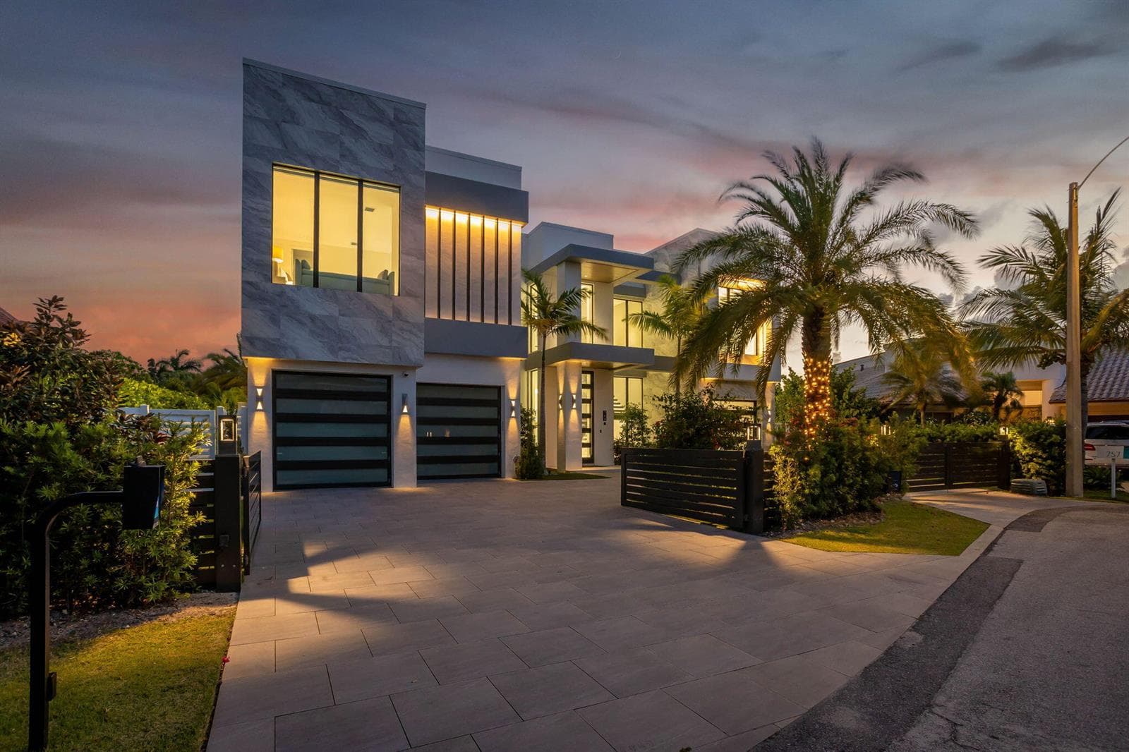 749 Bamboo Drive photo 9